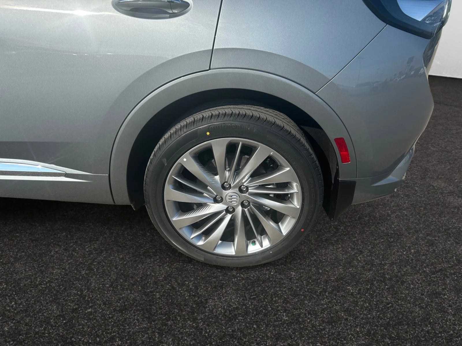 New 2026 Moonstone Grey Metallic Buick Avenir AWD image 9