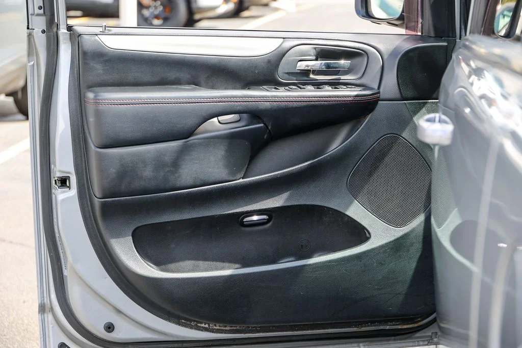 Used 2019 Silver Dodge GT image 4