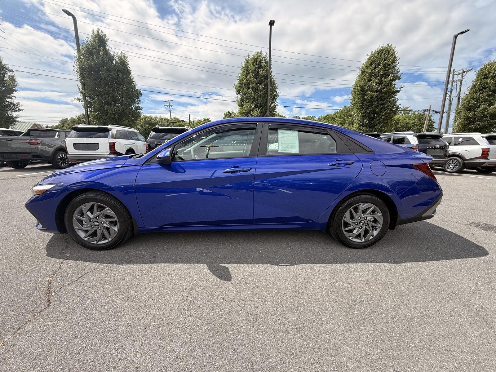 Used 2024 Intense Blue Hyundai SEL image 6