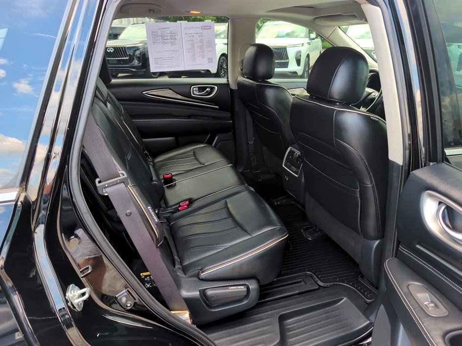 Used 2020 Black Obsidian INFINITI LUXE image 13