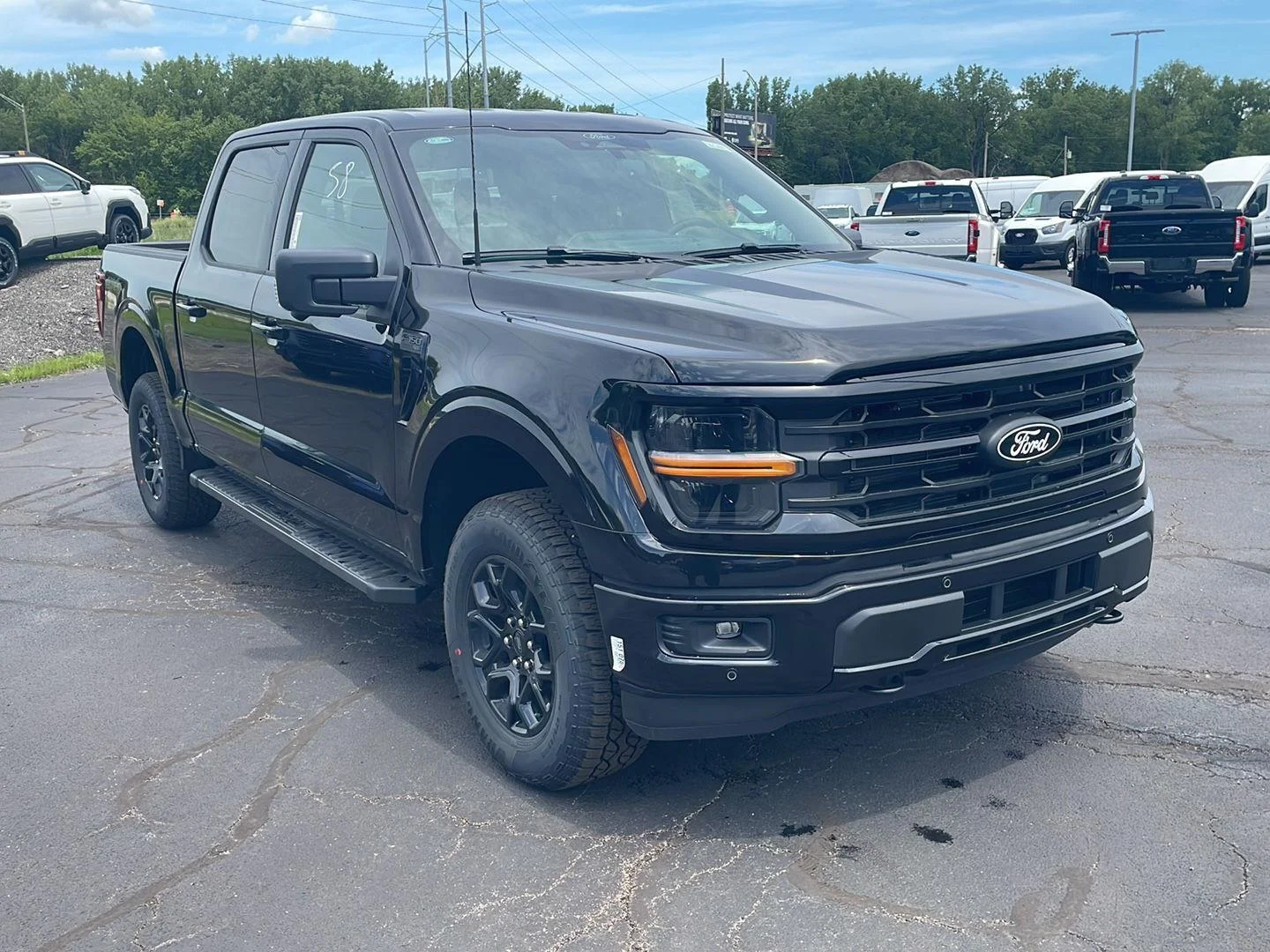New 2026 Agate Black Metallic Ford XLT image 10