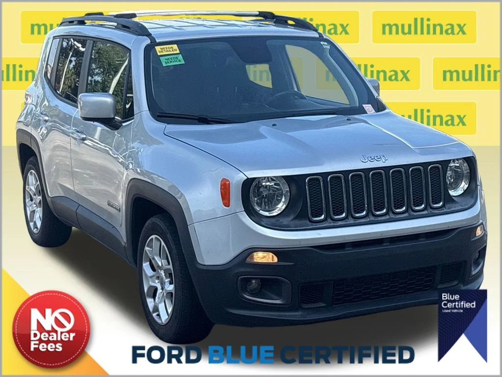 Certified Used 2018 Silver Jeep Latitude image 1