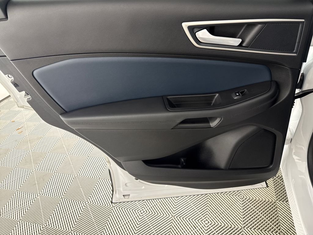 2024 Ford Edge SEL - Photo 12