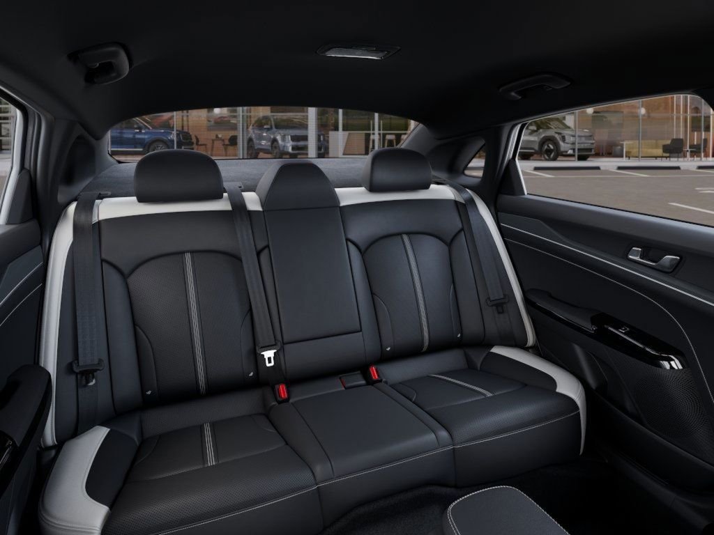 2025 Kia K5 GT-Line - Photo 16