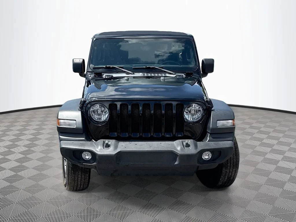 Used 2022 Black Jeep Unlimited Sport S image 2