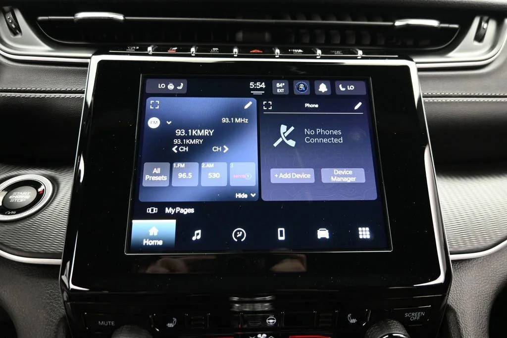 Used 2023 Silver Jeep Altitude image 20