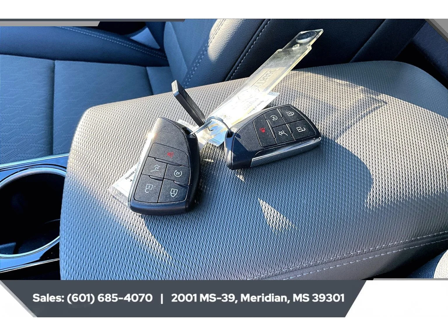Used 2026 STERLING GRAY METALLIC Chevrolet FWD LT image 9