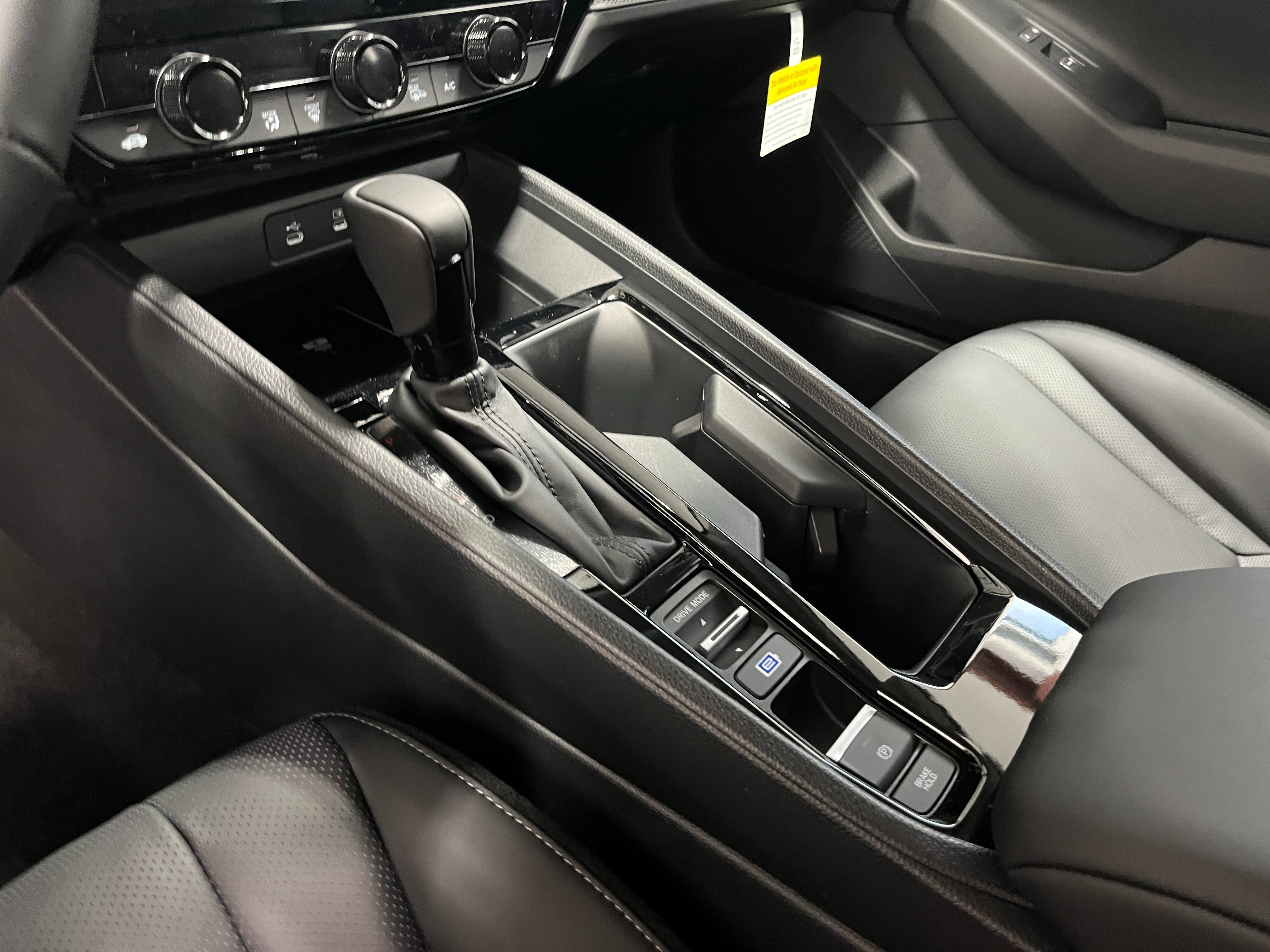 New 2026 Urban Gray Pearl Honda EX-L image 19