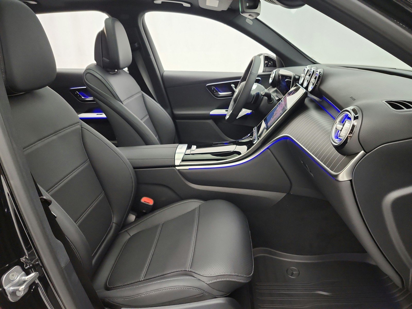 New 2026 Black Mercedes-Benz GLC 300 4MATIC® SUV image 45