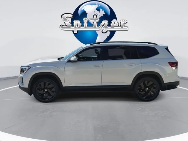 New 2026 White Volkswagen 2.0T SE w/Technology image 9