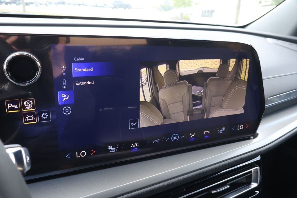 2027 Chevrolet Traverse LT - Photo 28