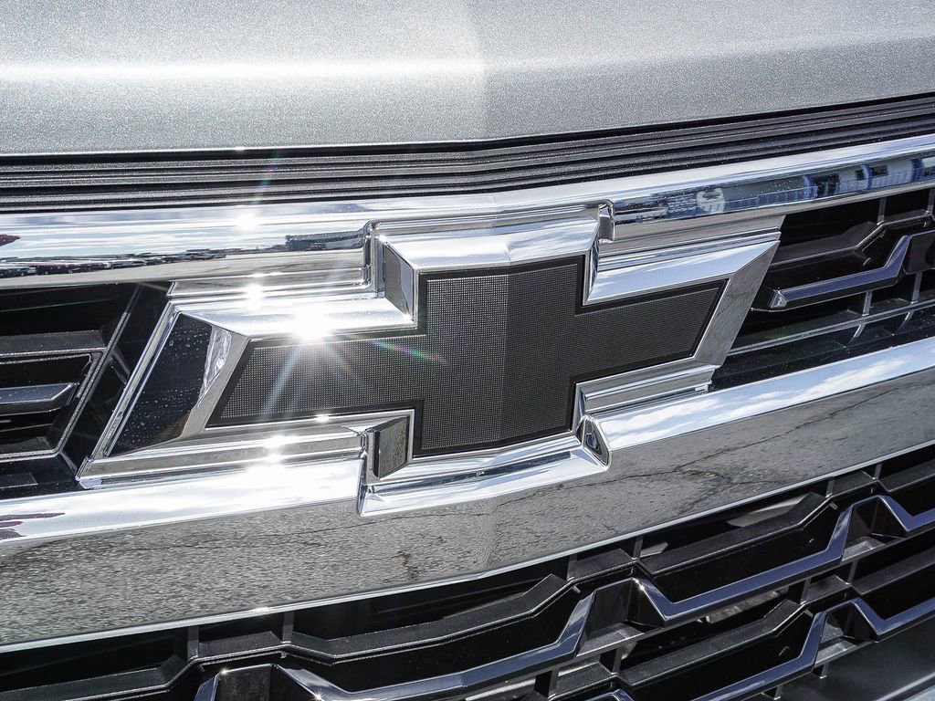 New 2026 Sterling Gray Metallic Chevrolet LT image 11