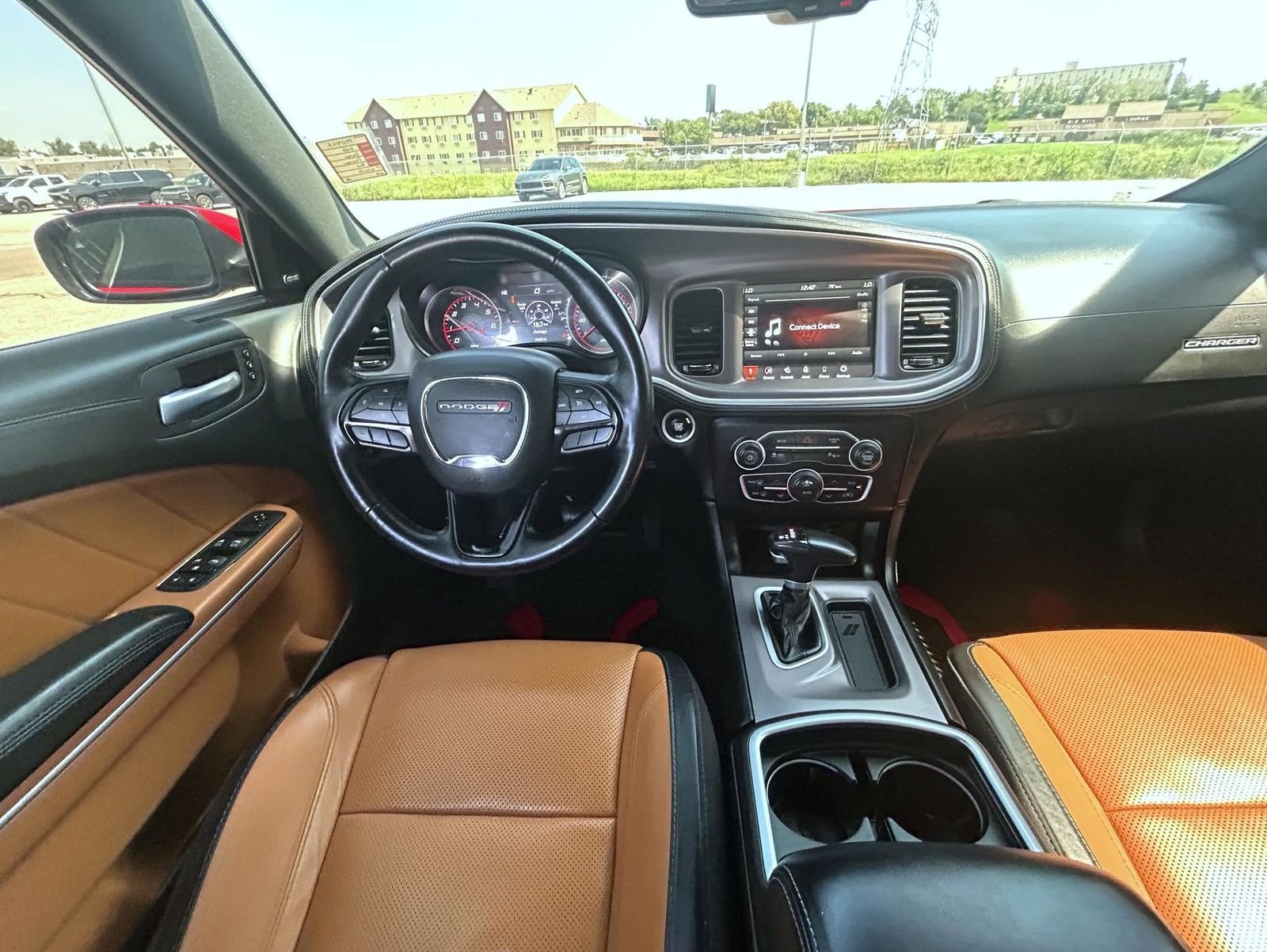 2022 Dodge Charger SXT - Photo 14