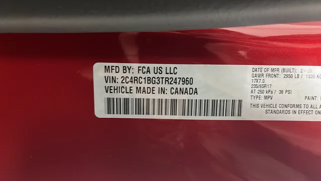New 2026 Red Hot Pearl-Coat Exterior Paint Chrysler Select image 40
