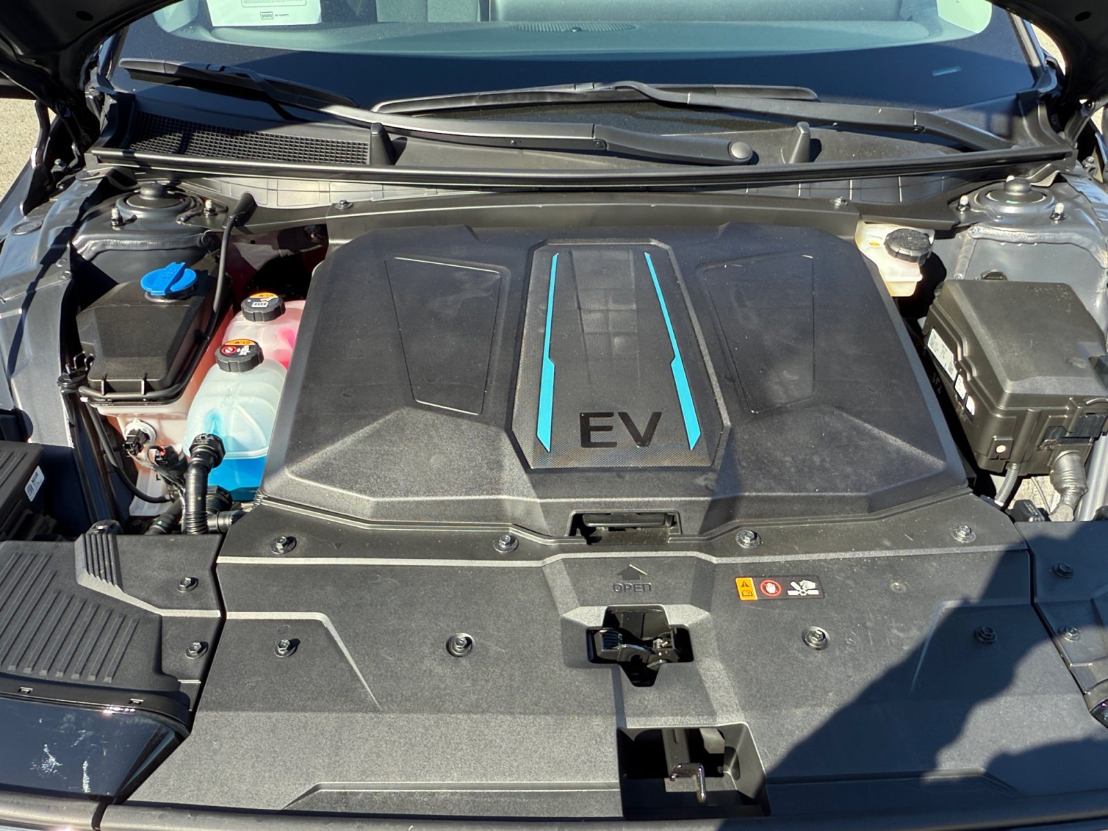 Certified Used 2024 Abyss Black Hyundai SEL image 20