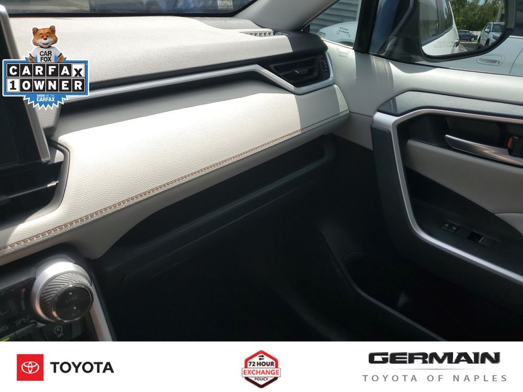 Used 2025 White Toyota XLE image 35