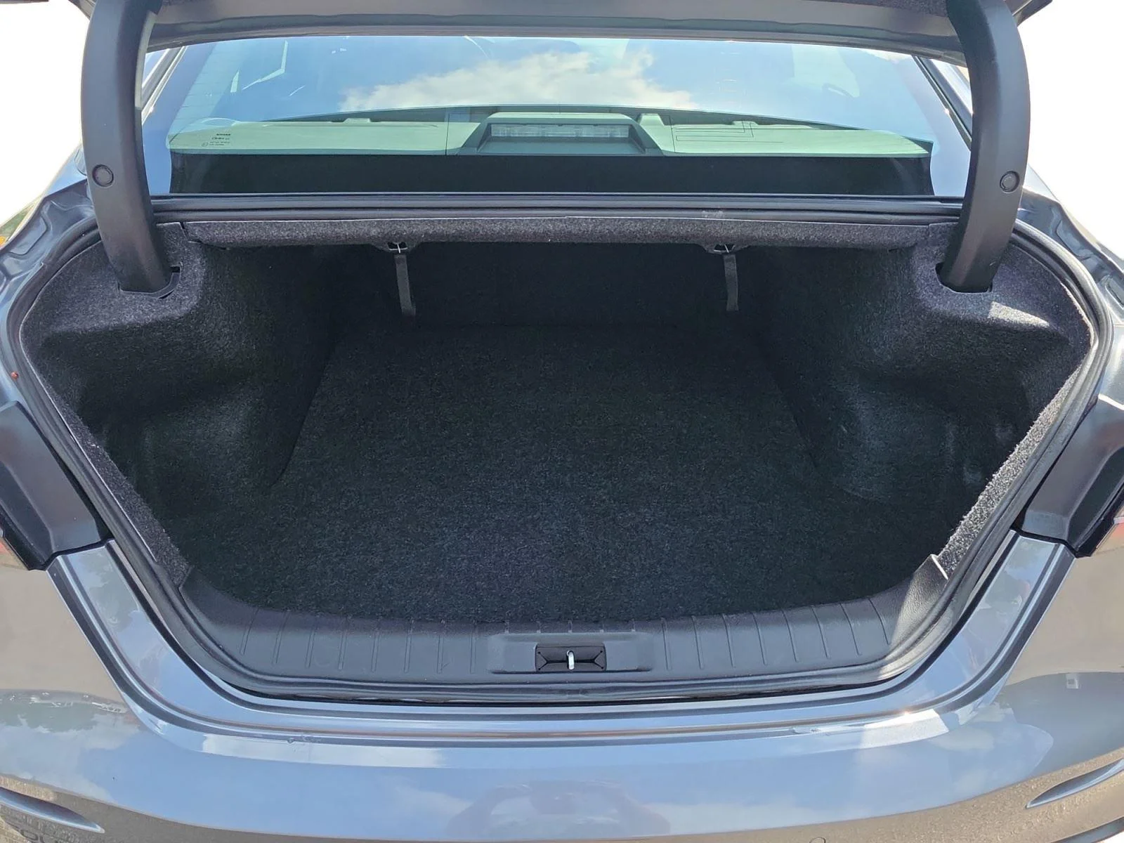 Used 2023 GRAY NISSAN SL SEDAN image 23