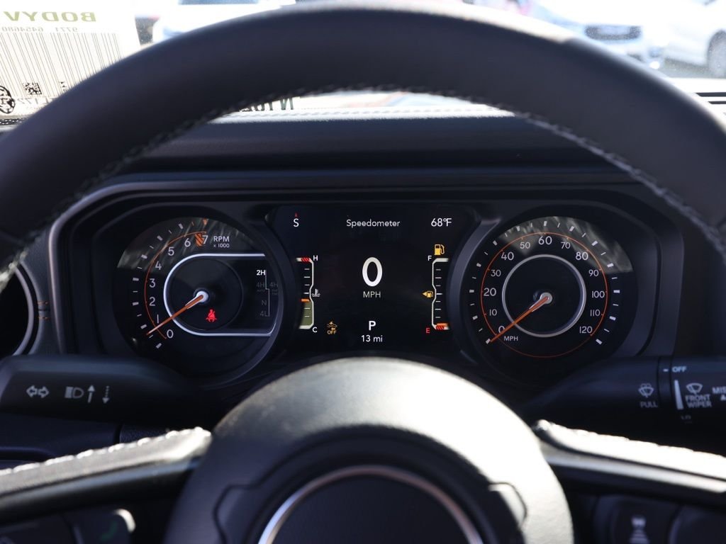 New 2026 Granite Crystal Metallic Clear-Coat Exterior Paint Jeep Mojave image 26