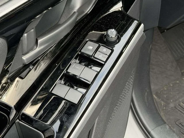 2024 Toyota bZ4X XLE - Photo 27