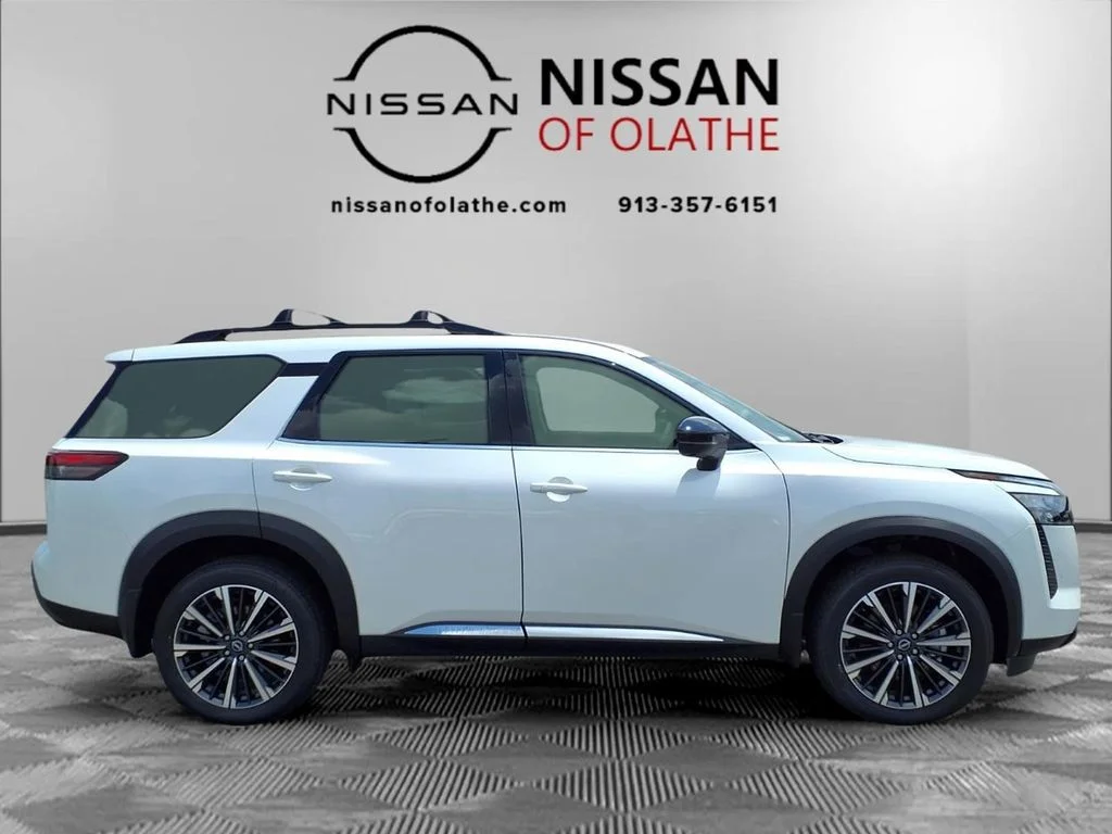 New 2026 Everest White Pearl TriCoat Nissan Platinum image 30