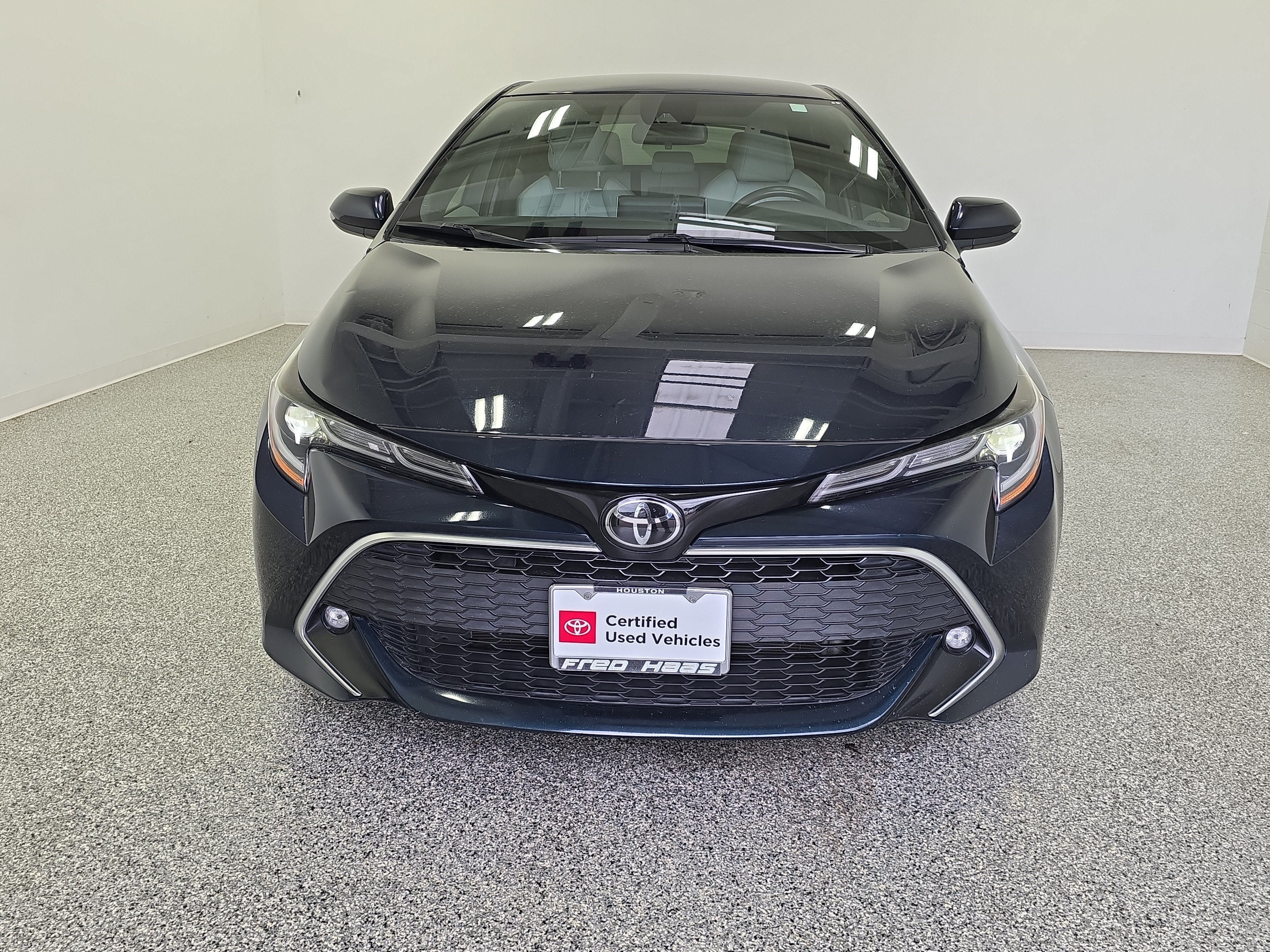 Certified Used 2021 Galactic Aqua Mica Toyota XSE image 3
