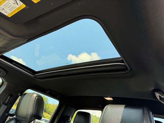 Used 2022 Blue Nissan PRO-4X image 17