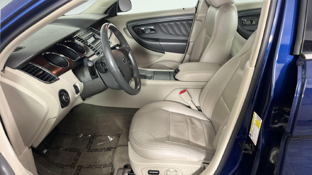 2012 Ford Taurus SEL - Photo 10