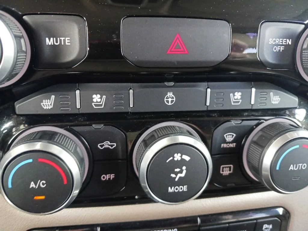 Used 2021 White Ram Laramie image 26