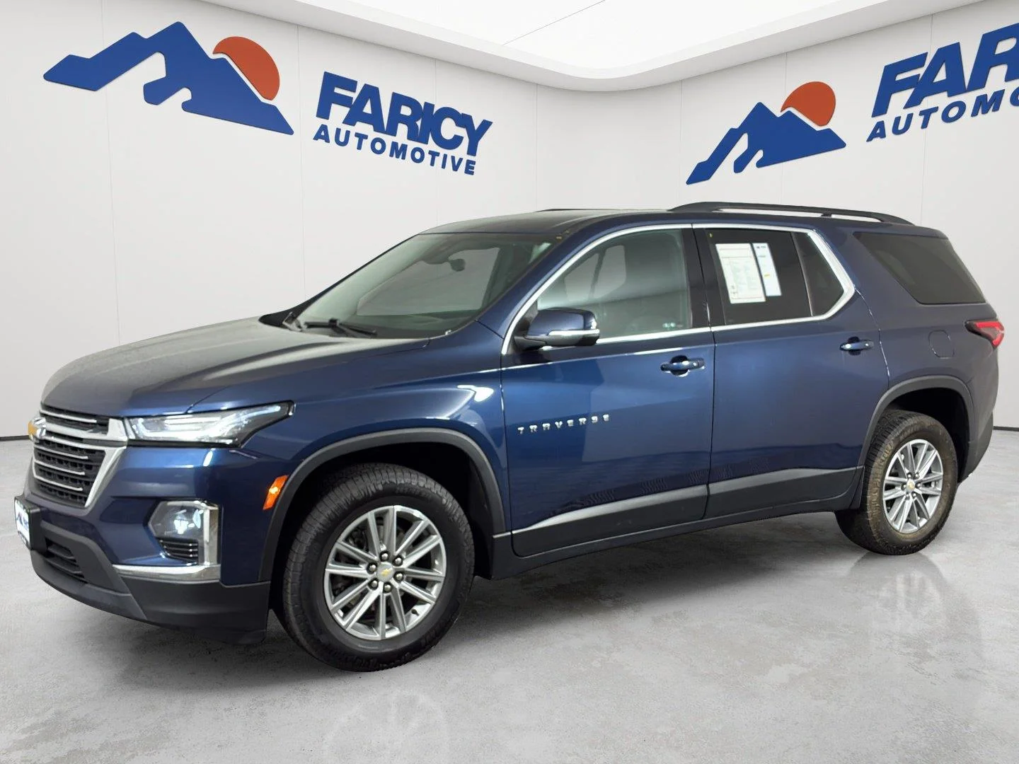 Used 2022 Northsky Blue Metallic Chevrolet LT Cloth image 11