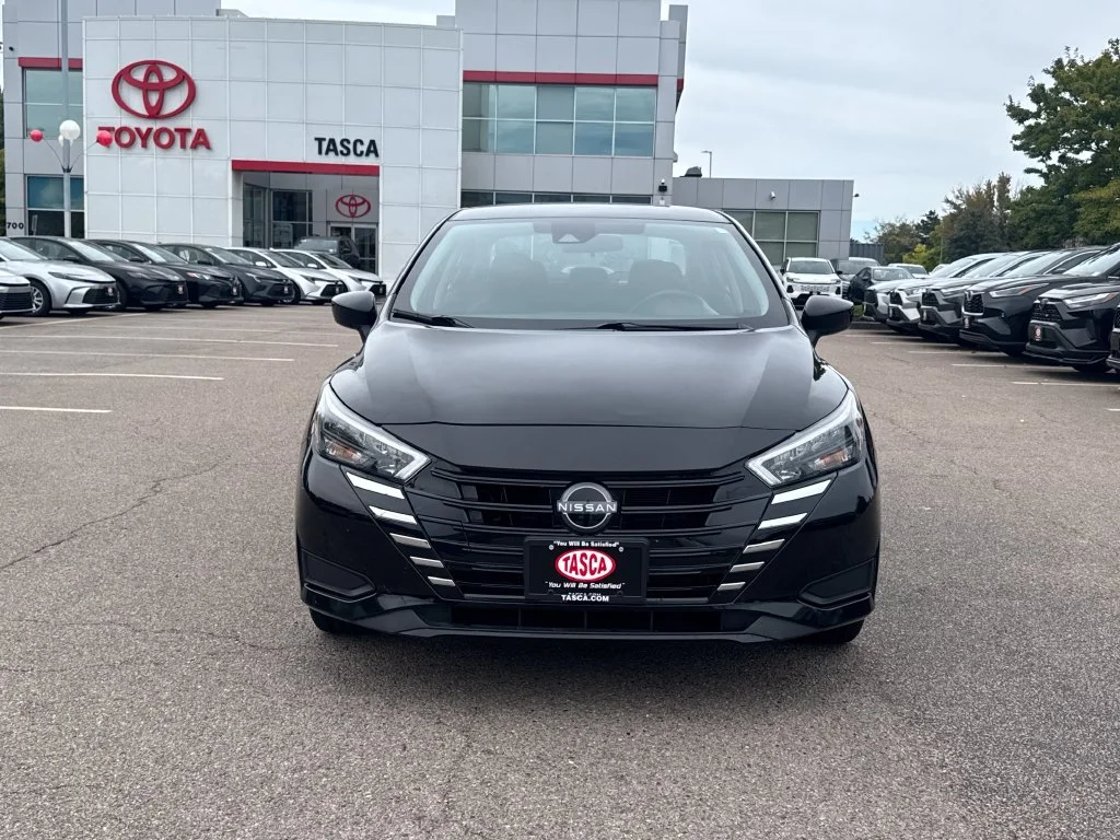 Used 2025 Black Nissan 1.6 SV image 2