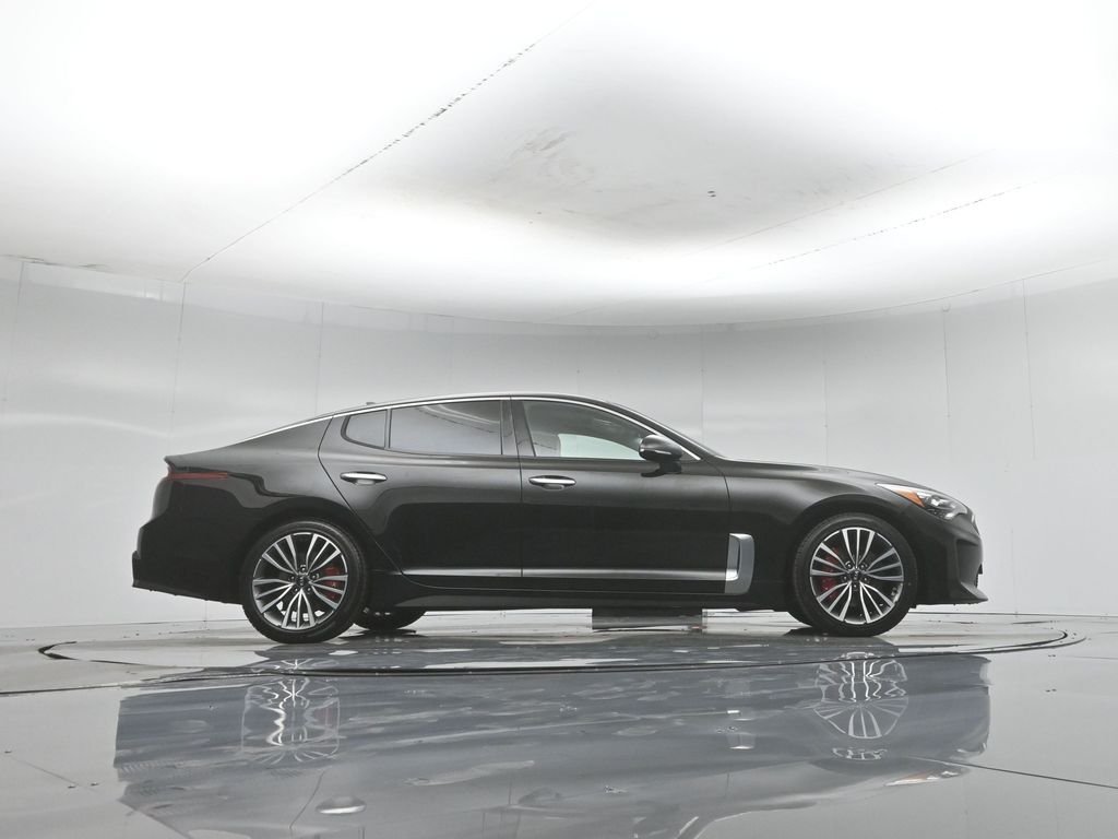 Used 2019 Black Kia Premium image 50