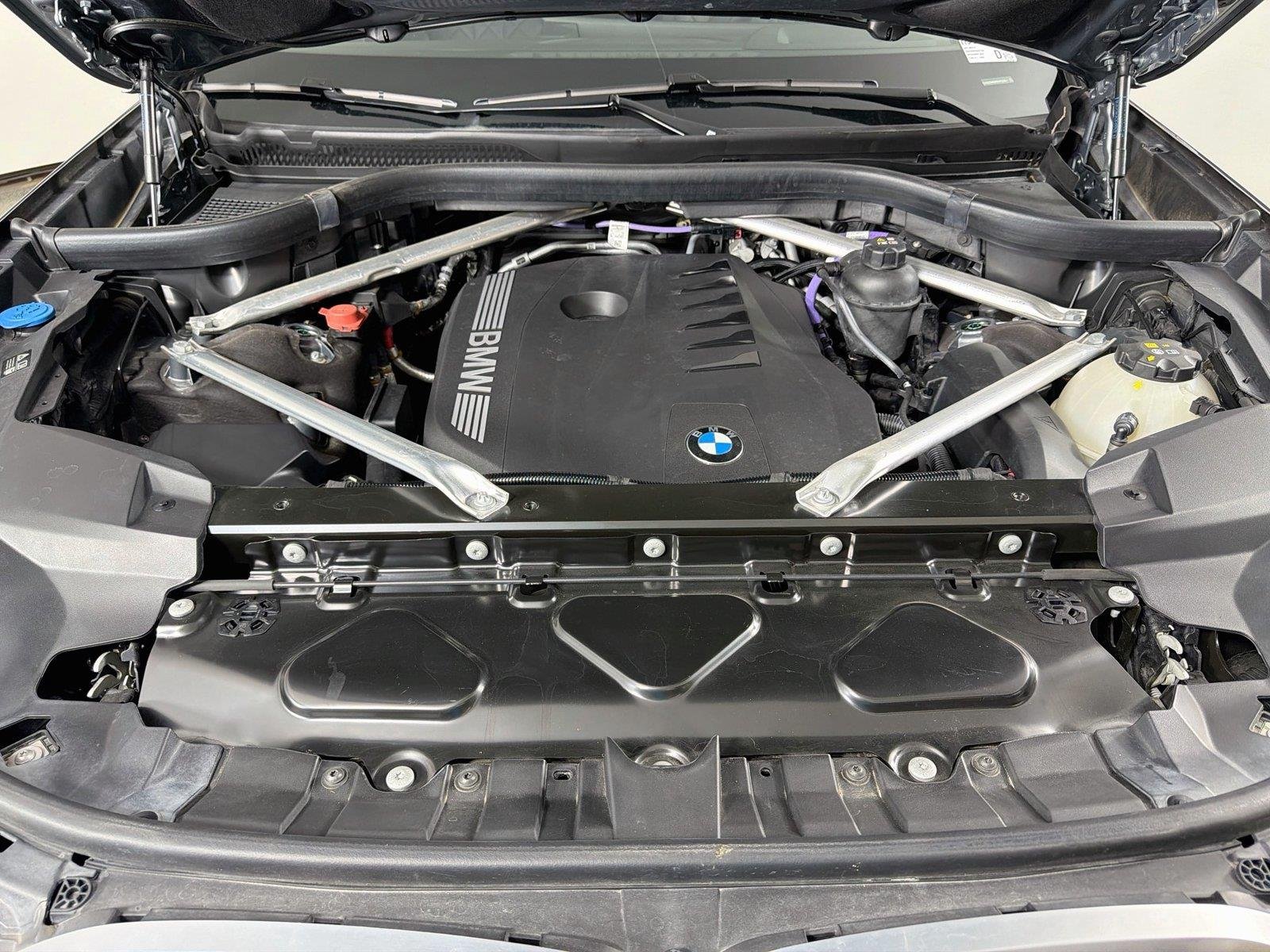 Certified Used 2024 Skyscraper Grey Metallic BMW xDrive40i image 31