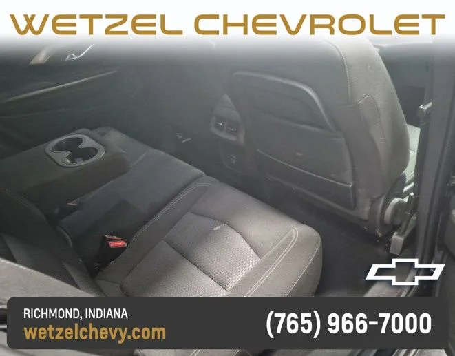 Used 2023 Black GMC SLE image 4