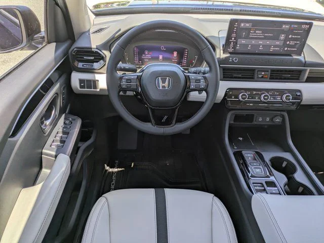 New 2026 Obsidian Blue Pearl Honda RTL image 16