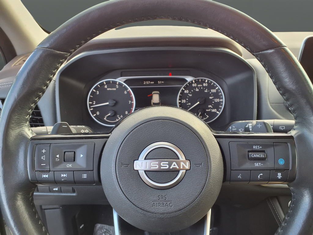 Used 2022 Pearl White Tricoat Nissan SL image 20