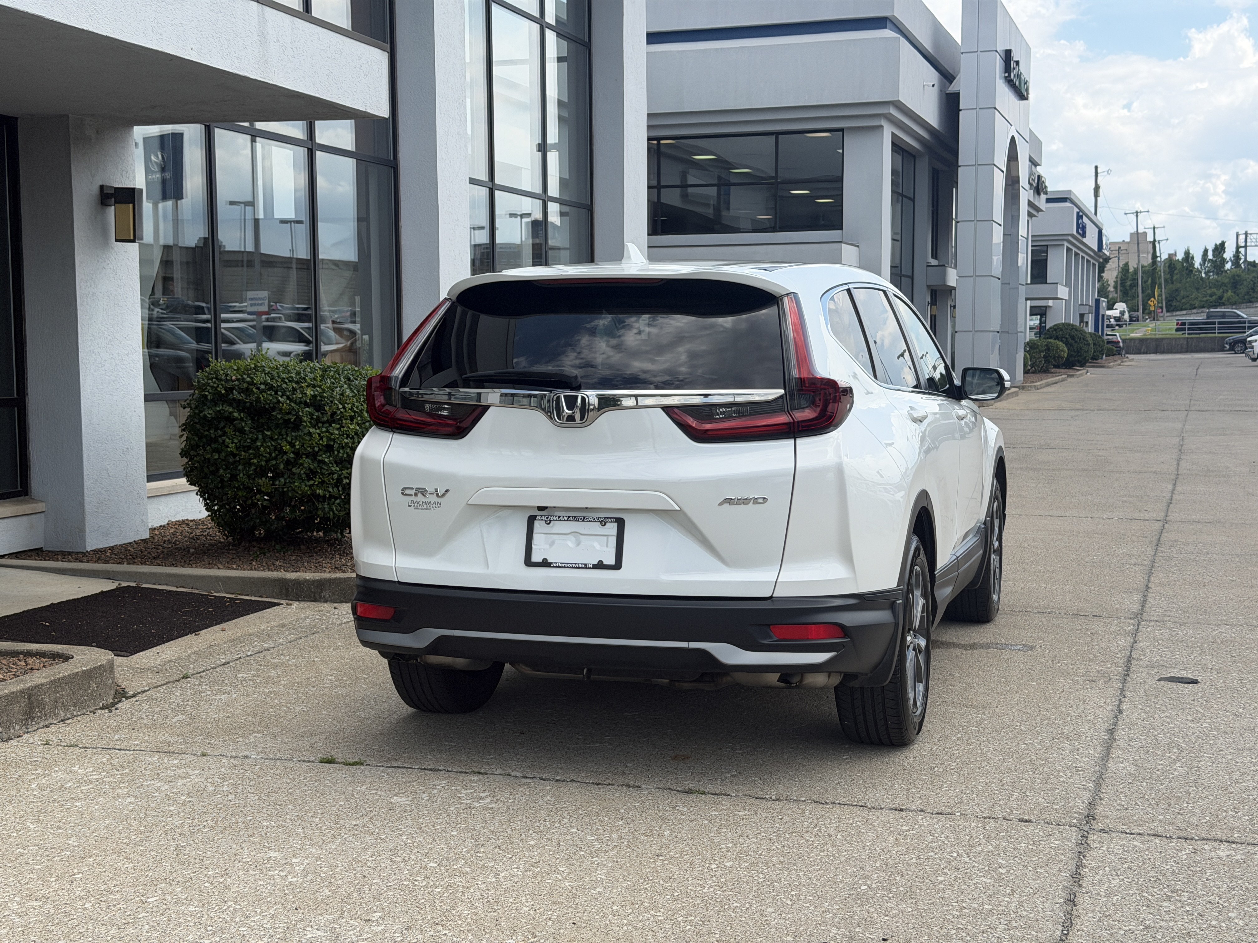 Used 2021 Platinum White Pearl Honda EX image 5