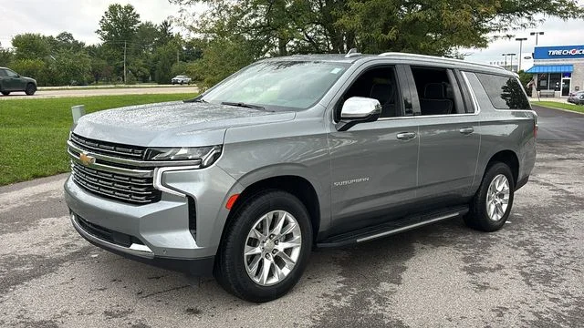 Used 2023 Gray Chevrolet Premier image 2