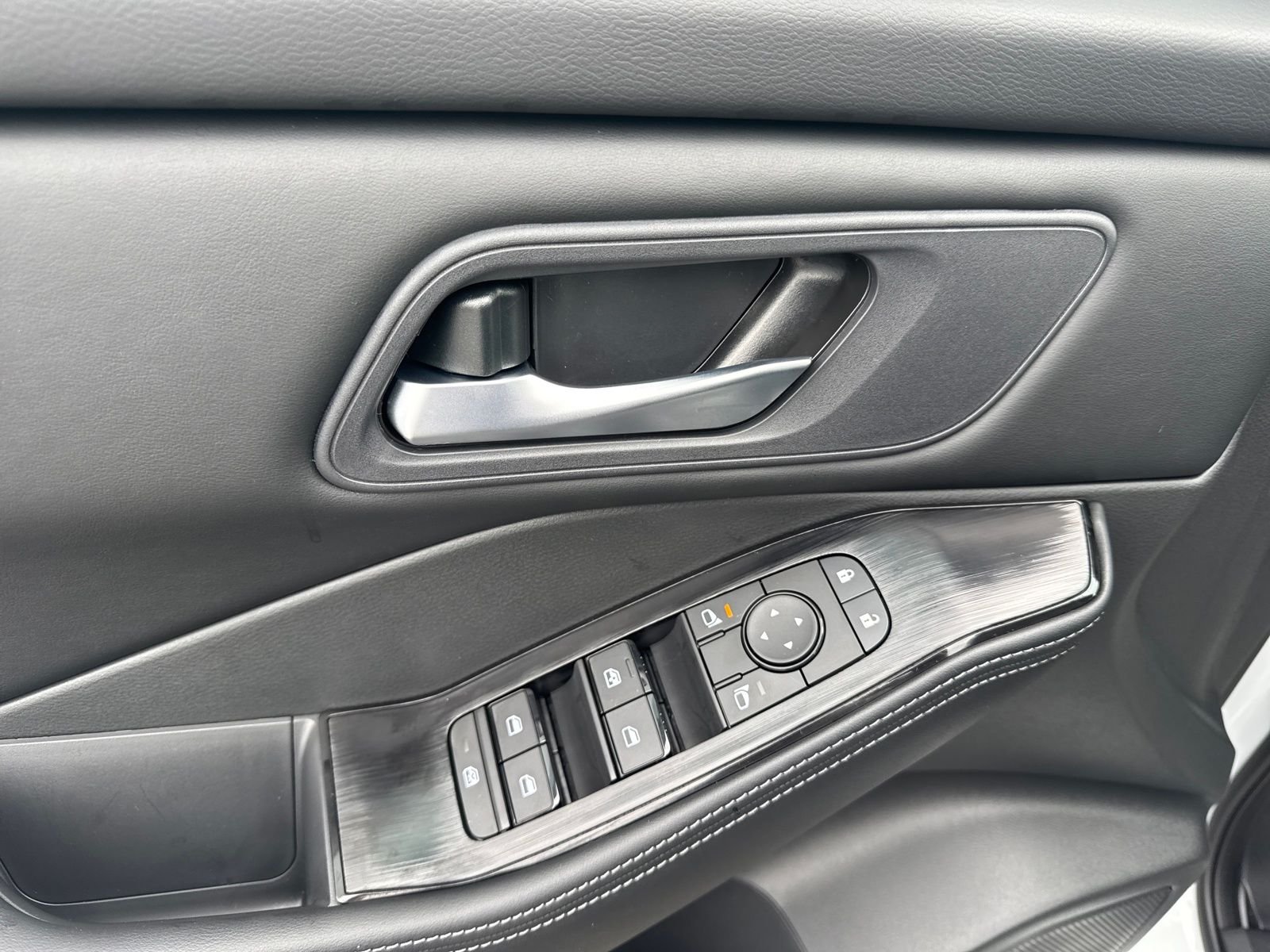 New 2026 Nissan Rogue SV 4D Sport Utility