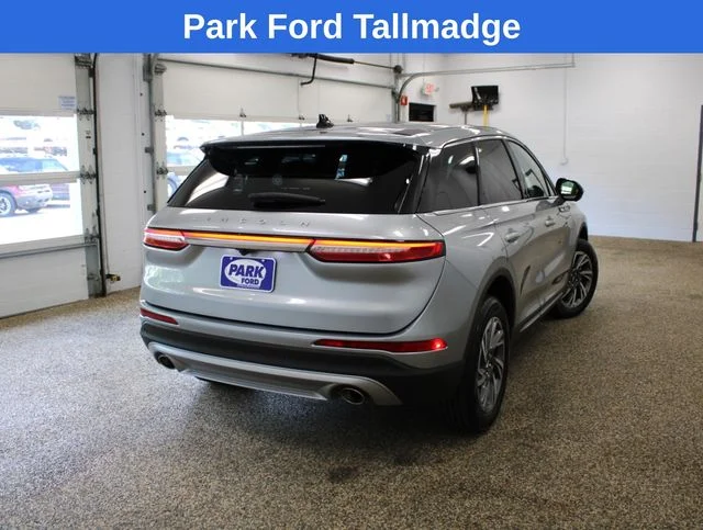 Used 2023 Radiance Metallic Lincoln Standard image 6