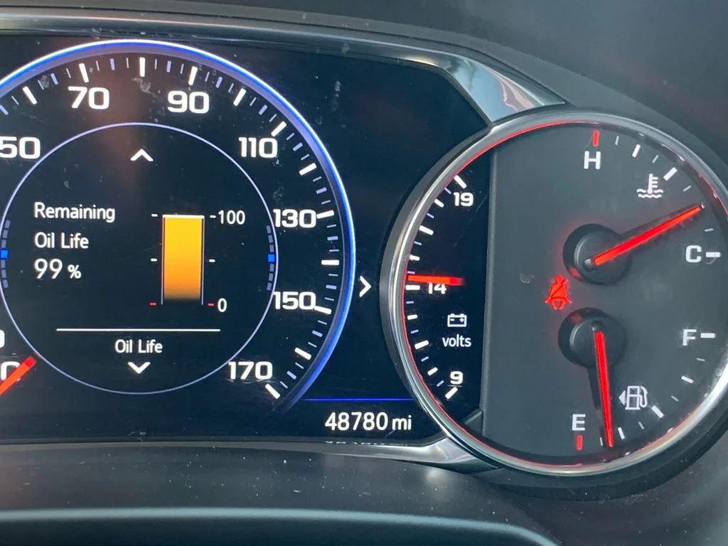 Used 2023 Red Chevrolet RS image 33