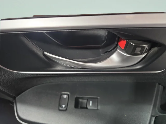 Used 2020  Honda EX image 11