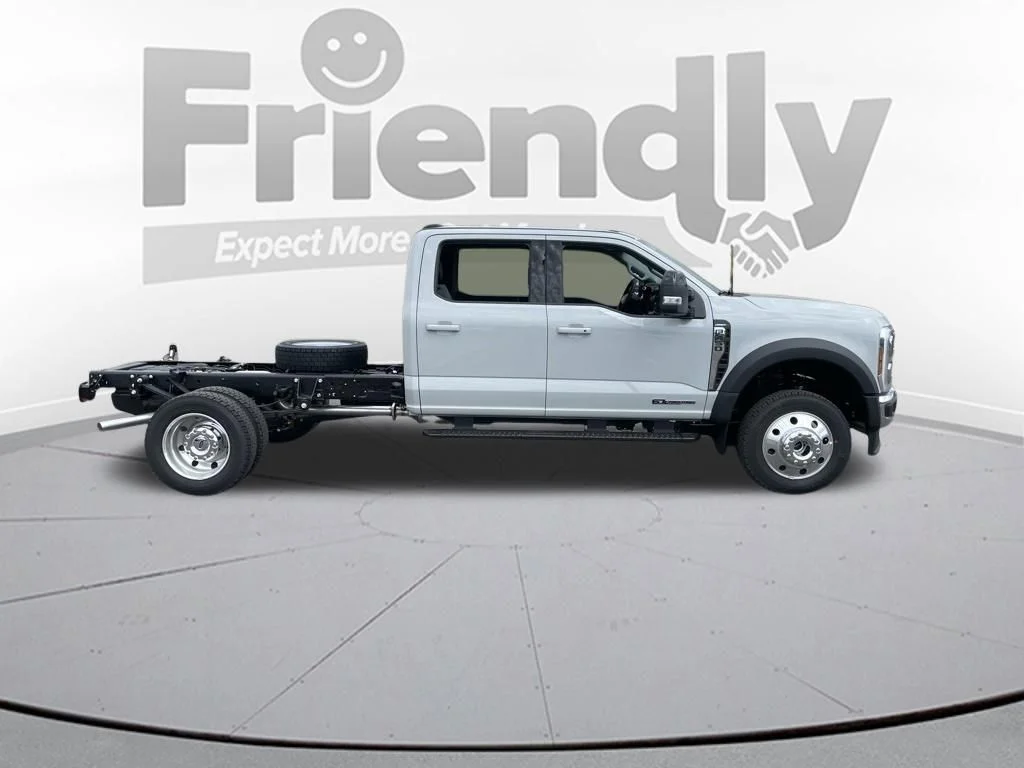 New 2026 Avalanche Gray Ford F-450® LARIAT® image 4