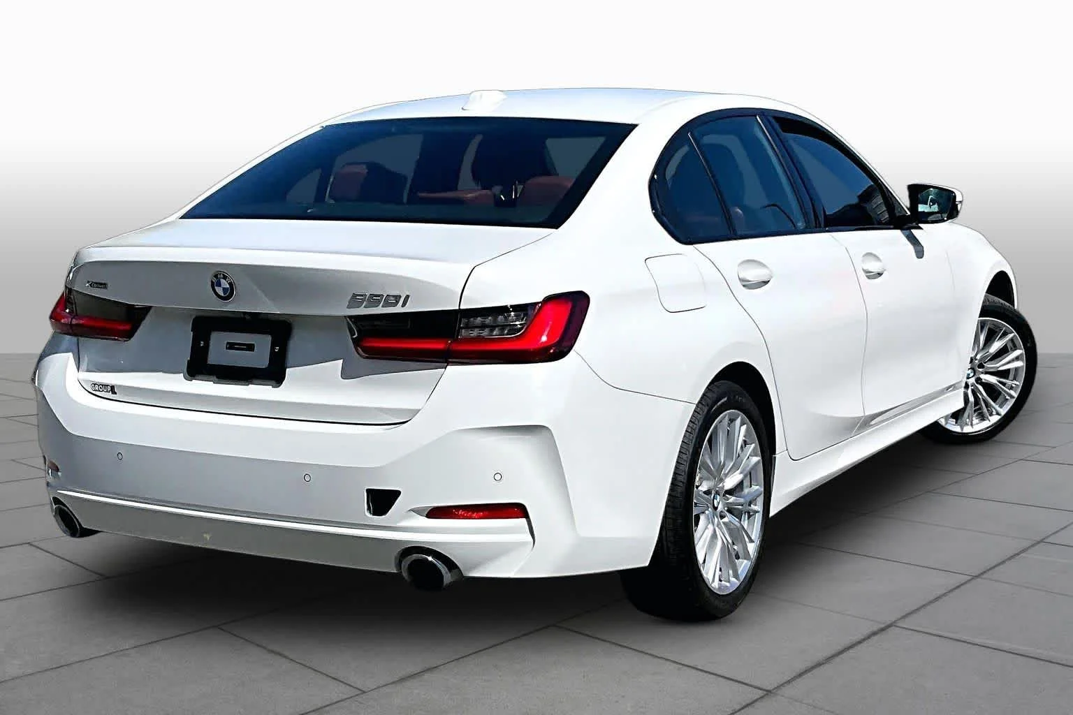 Used 2023 Alpine White BMW 330i xDrive image 13