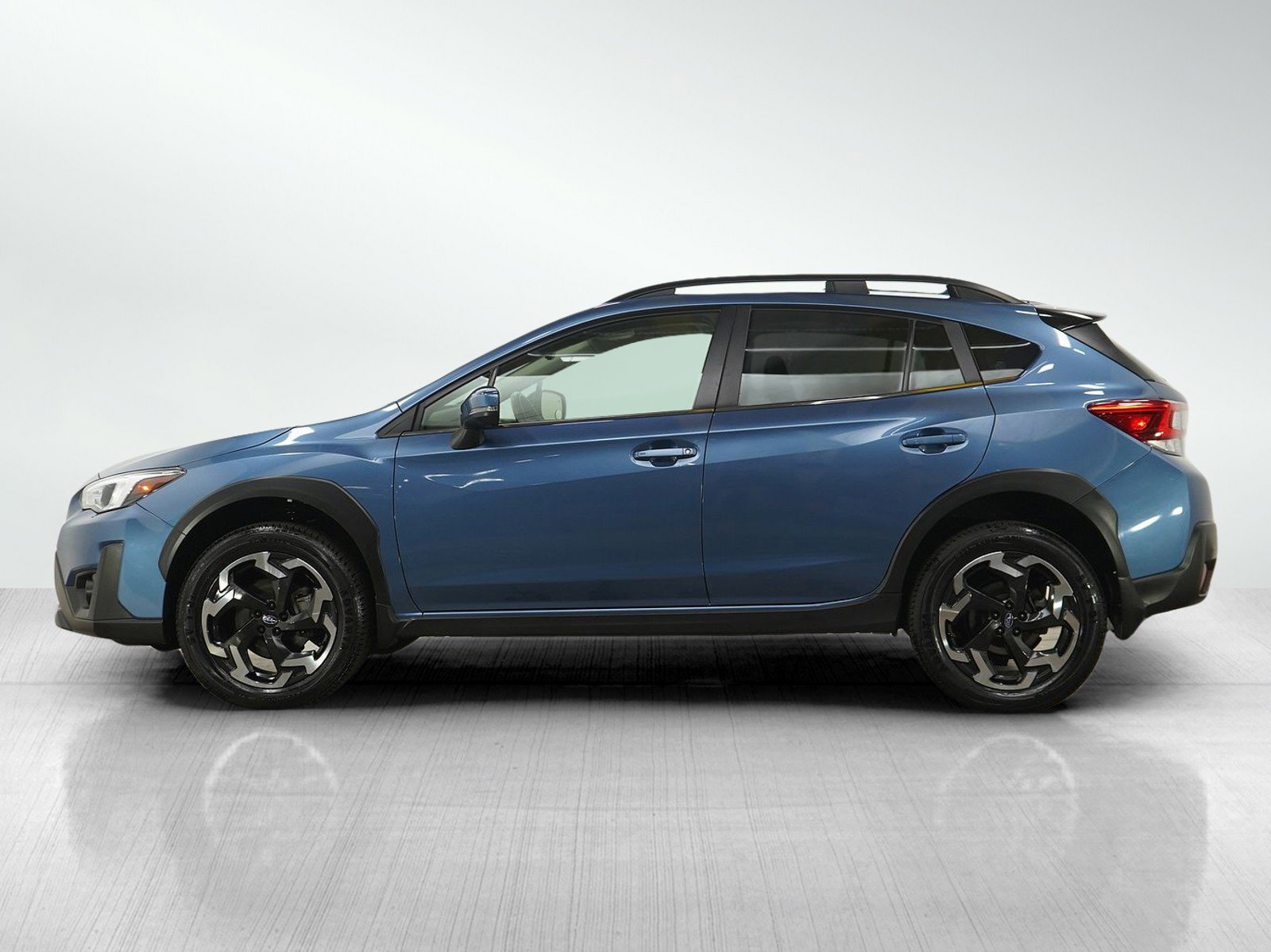 Used 2021 Subaru Crosstrek Limited with VIN JF2GTHMC4MH346831 for sale in Burnsville, Minnesota