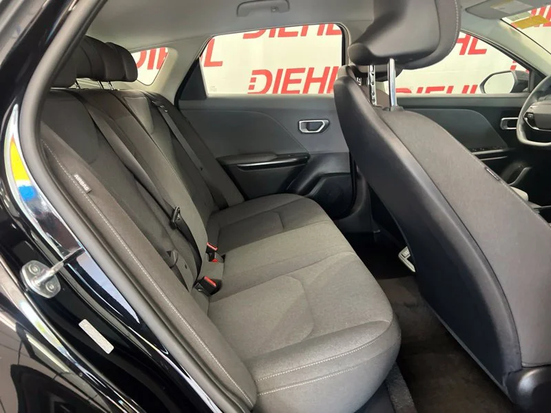 Used 2025 Black Kia LXS image 10