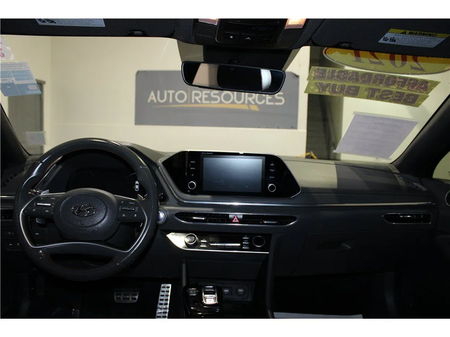 Used 2021 Portofino Gray Hyundai SEL Plus image 14