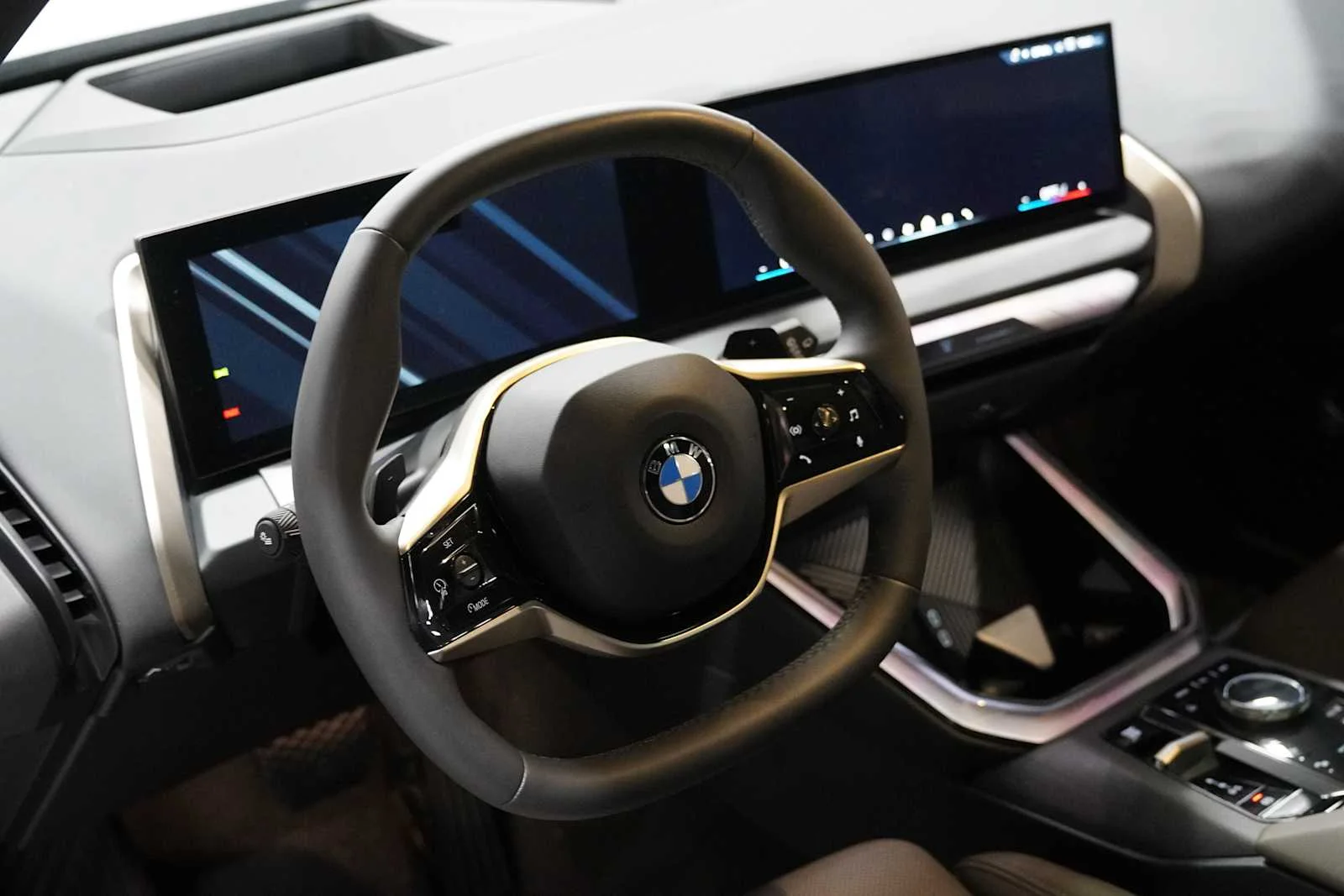 Certified Used 2025 Skyscraper Gray Metallic BMW 30 xDrive image 10