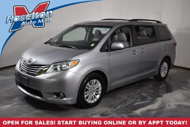 2017 Toyota Sienna XLE