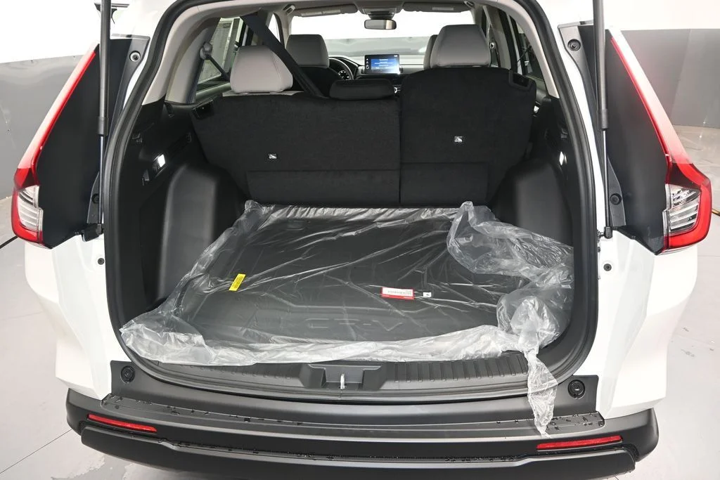 New 2026 Platinum White Pearl Honda LX image 10