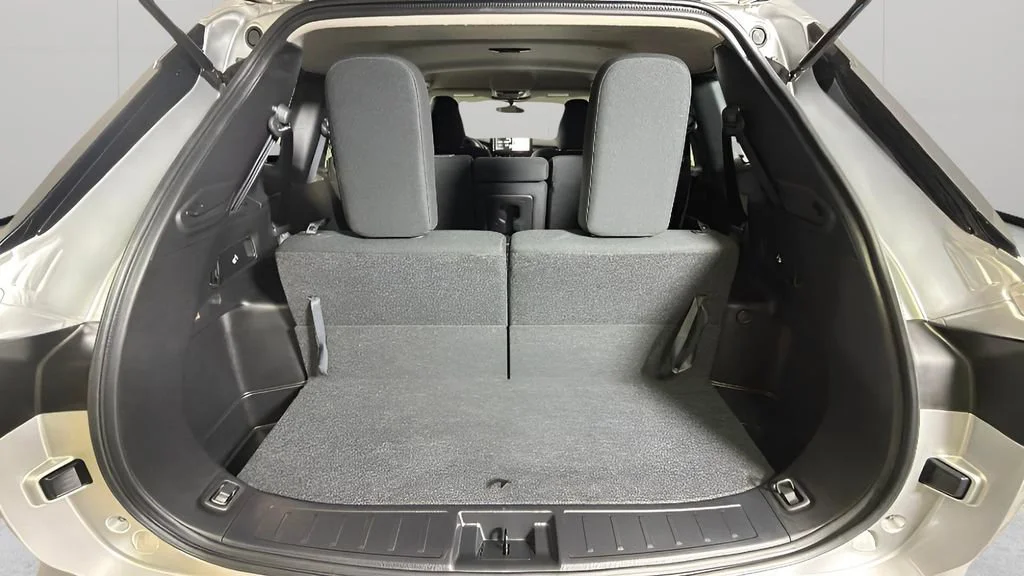 Used 2025 Silver Mitsubishi ES 2.5 2WD image 29